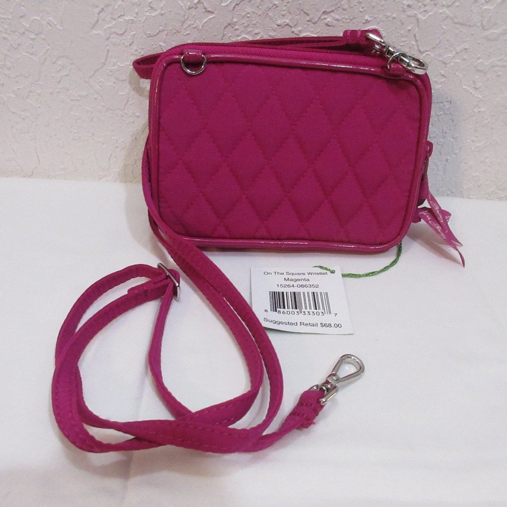 Vera Bradley On the Go Wristlet Magenta MSRP $68 NWT - Picture 2 of 11
